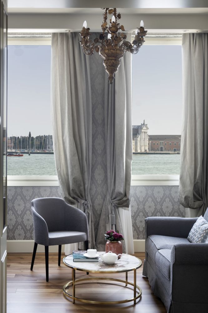Deluxe Lagoon View 