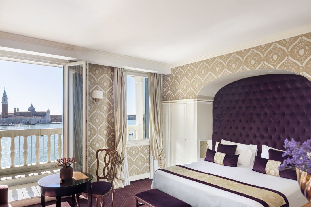 Junior Suite Lagoon View - Terrace