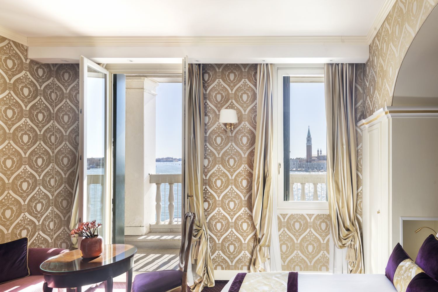Junior Suite Lagoon View - Terrace